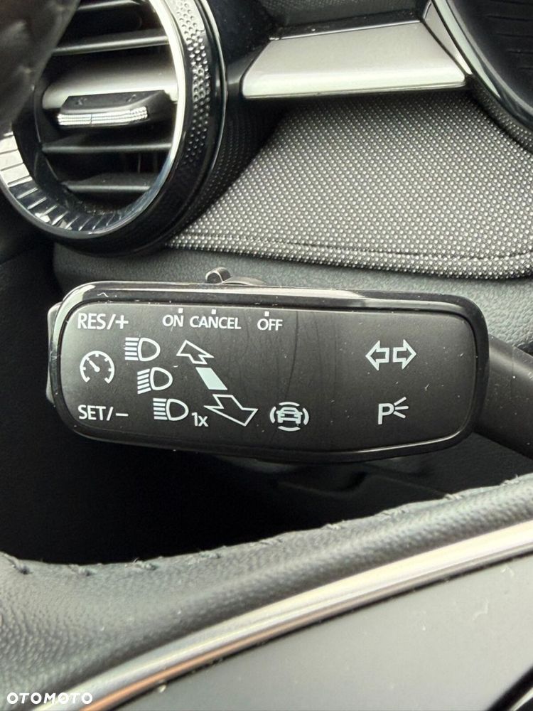 Skoda Fabia 1.0 TSI Selection DSG - 21