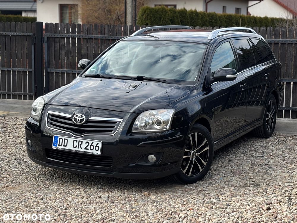 Toyota Avensis - 4