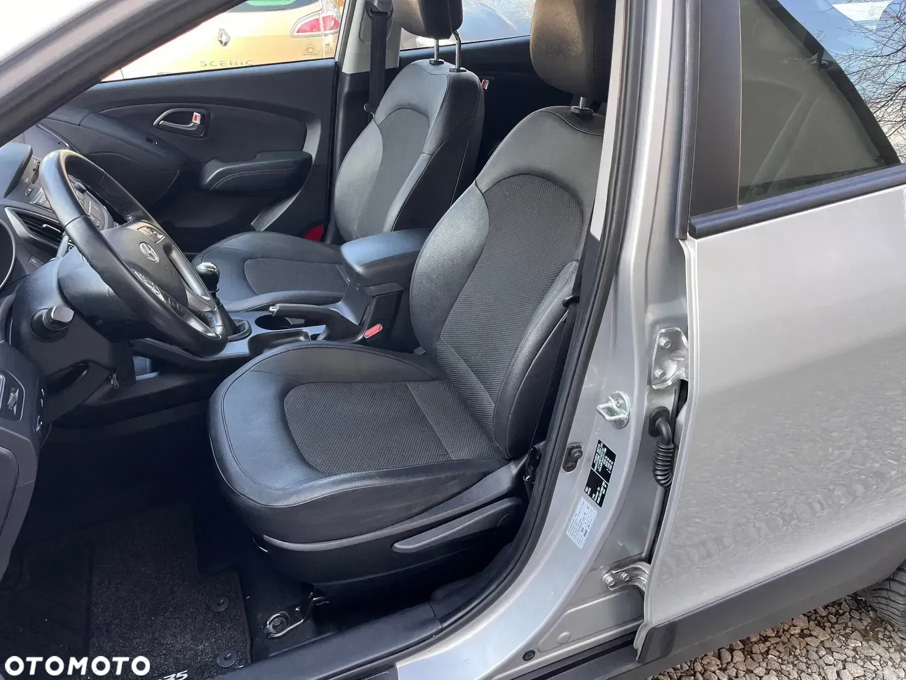 Hyundai ix35 1.6 2WD Fifa World Cup Edition - 12