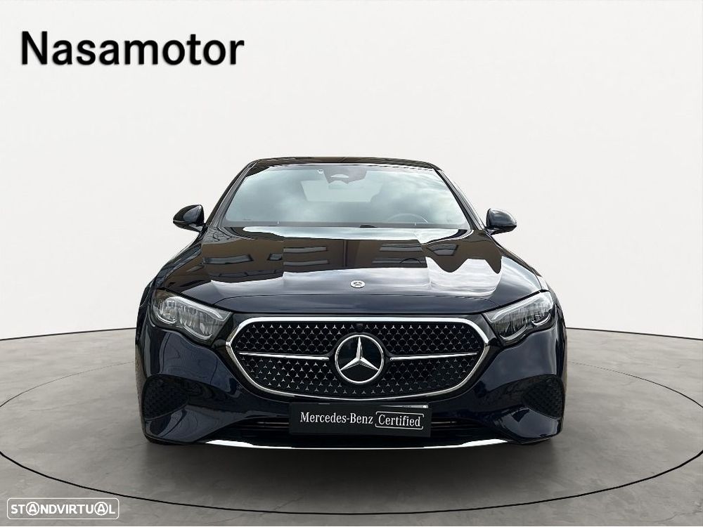 Mercedes-Benz E 220 — fotografia 6