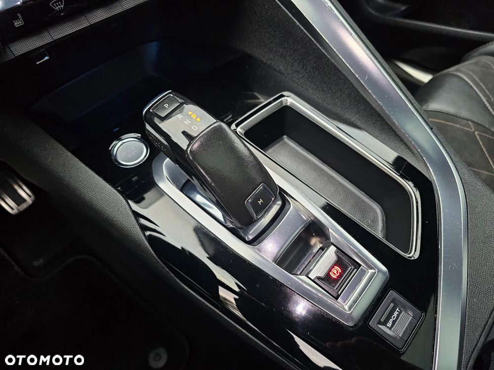 Peugeot 3008 BlueHDi 180 Stop & Start EAT6 GT - 20