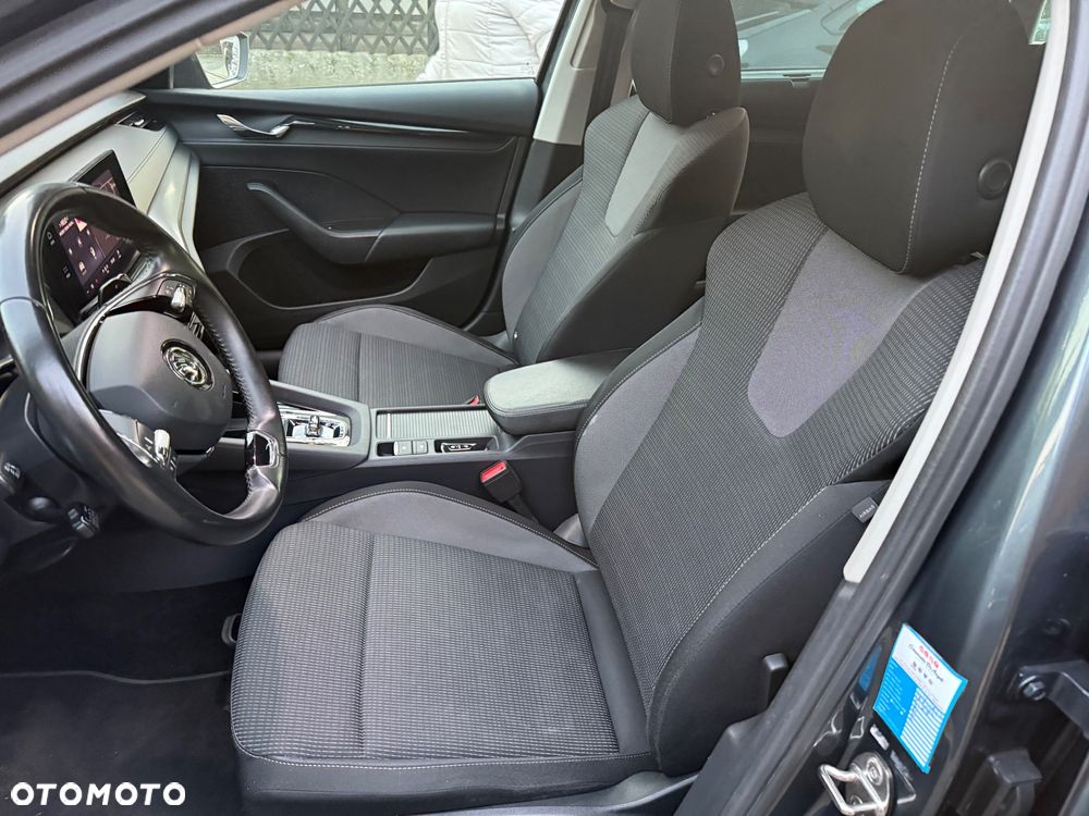 Skoda Octavia 2.0 TDI DSG Sportline - 16