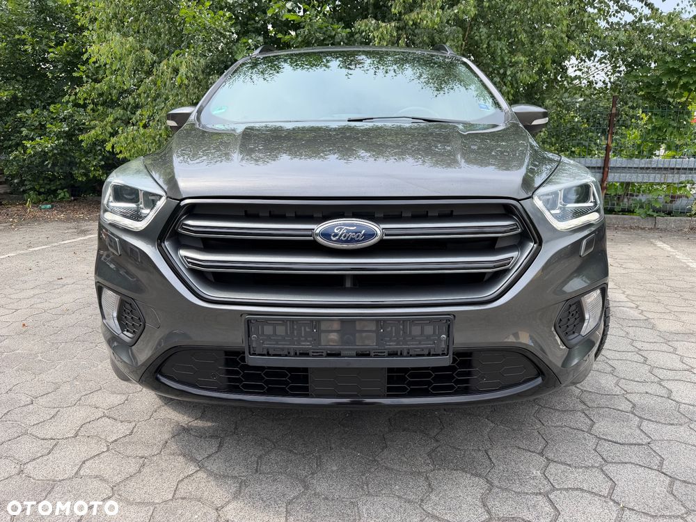 Ford Kuga 1.5 EcoBoost 2x4 ST-Line - 3