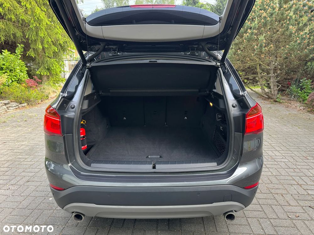 BMW X1 xDrive20d - 11