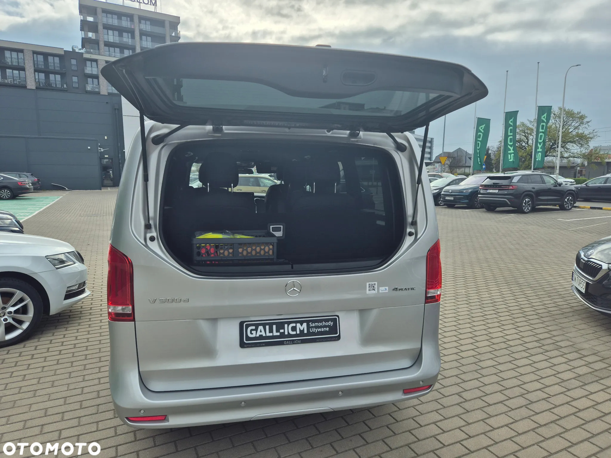 Mercedes-Benz Klasa V 300 d 4-Matic Avantgarde 9G-Tronic (d³ugi) - 6