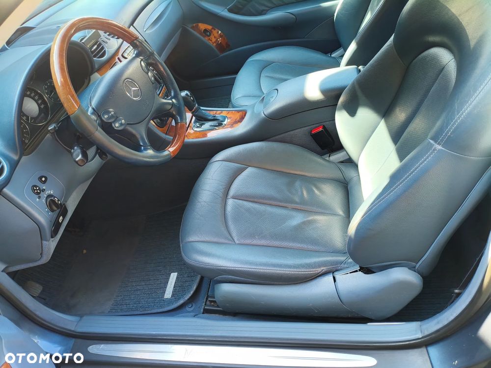 Mercedes-Benz CLK - 9