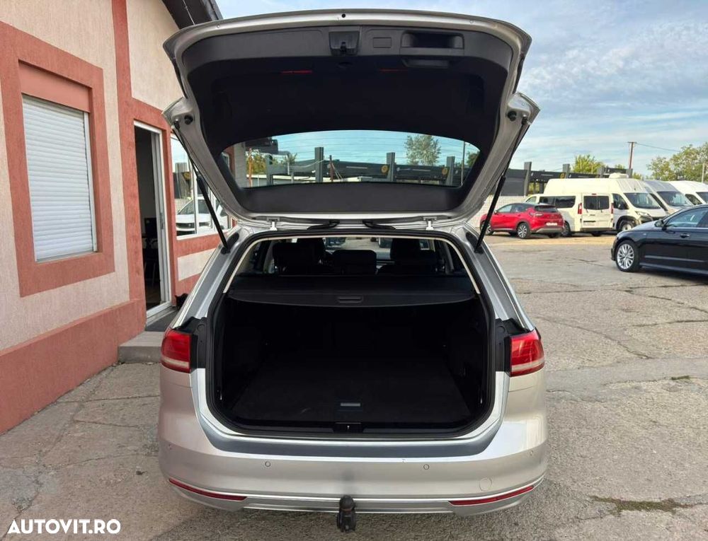 Volkswagen Passat - 13