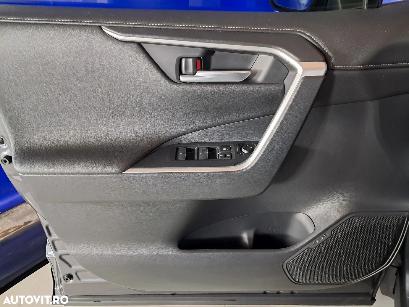 Toyota RAV4 - 9