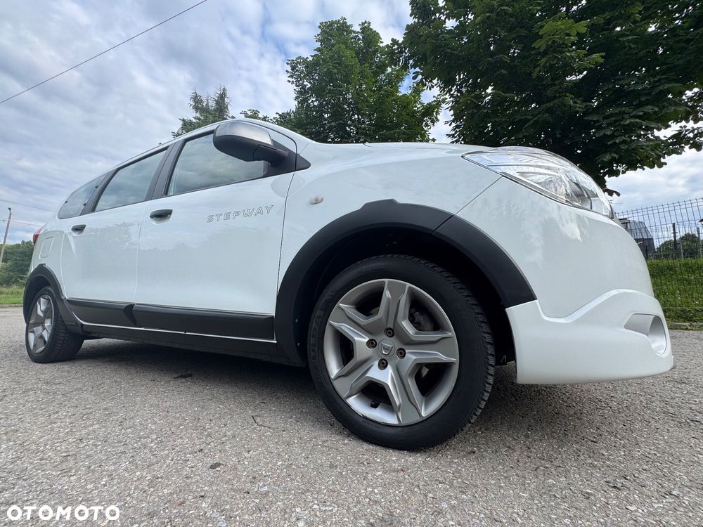 Dacia Lodgy 1.5 Blue dCi Stepway S&S EU6d - 22