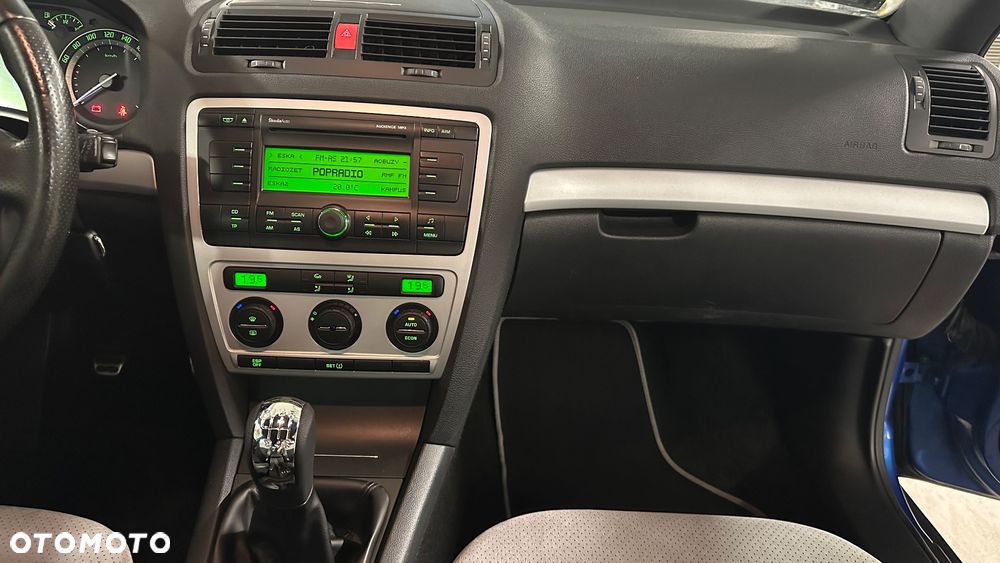 Skoda Octavia 2.0 TDI DPF RS - 18