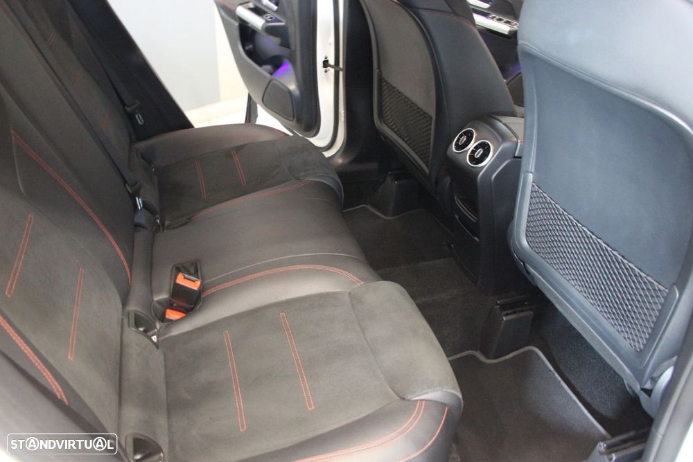 Mercedes-Benz GLA 180 d AMG Line - 22