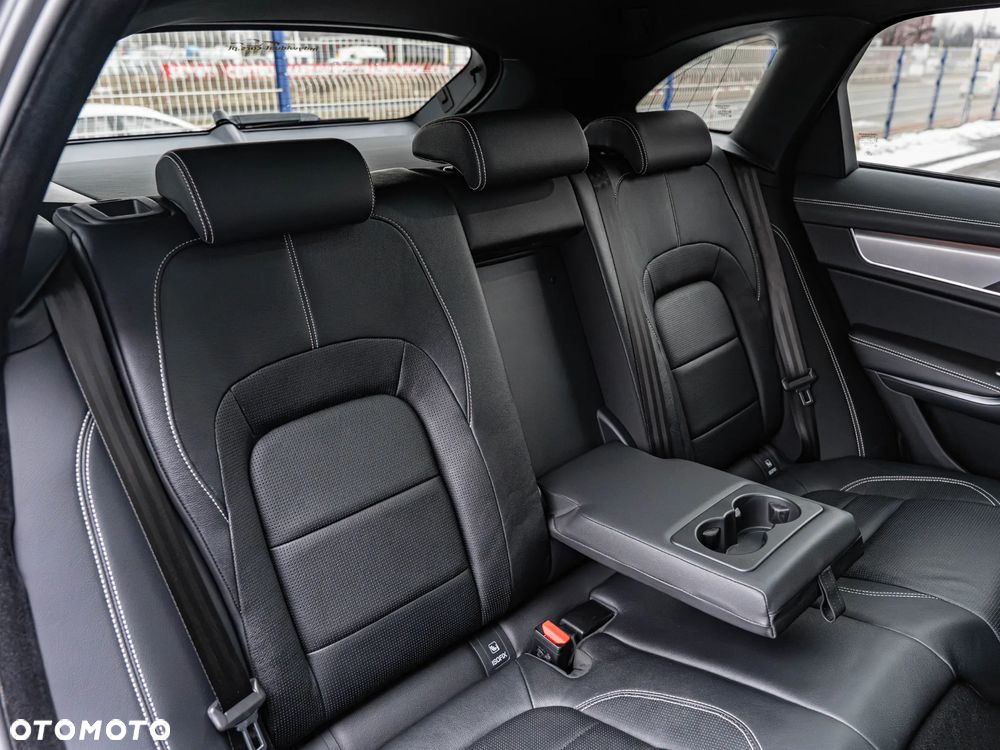 Jaguar F-Pace D200 AWD R-Dynamic S - 29