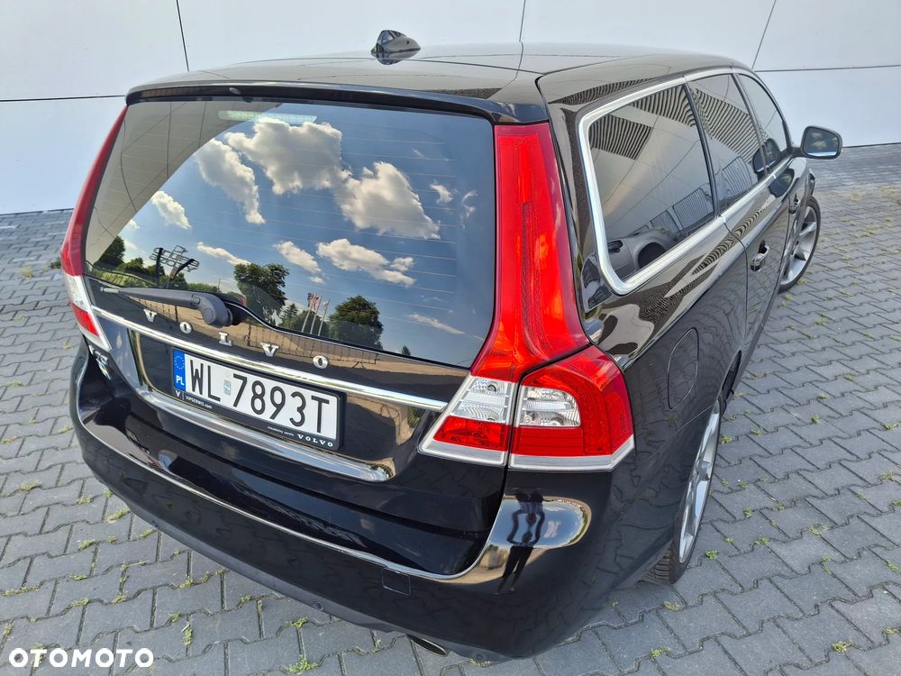 Volvo V70 T5 Powershift Summum - 11