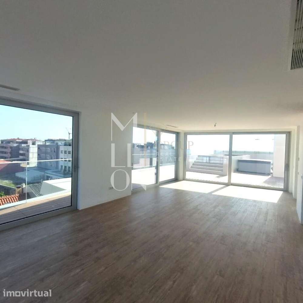 Penthouse de 3 quartos localizada na primeira linha de praia em Vila d - Grande imagem: 2/17