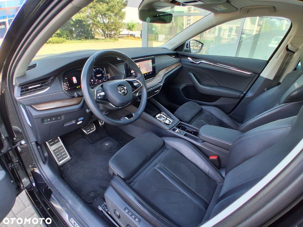 Skoda Octavia 2.0 TDI 4x4 Scout DSG - 28