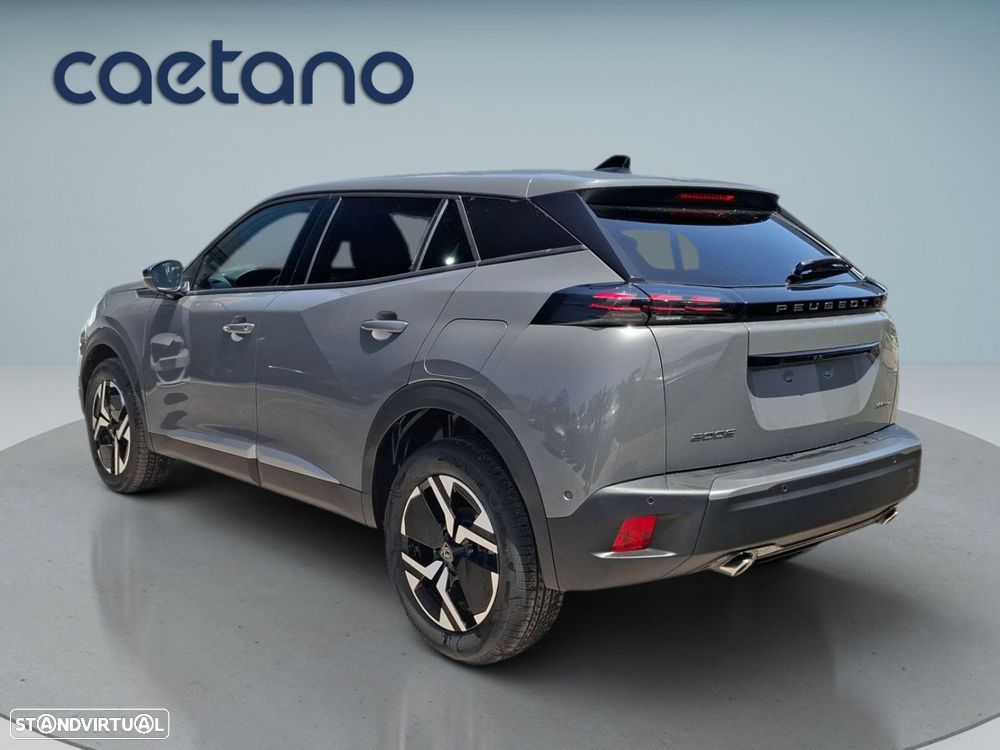 Peugeot 2008 1.2 Hybrid Allure e-DCS6 — fotografia 6