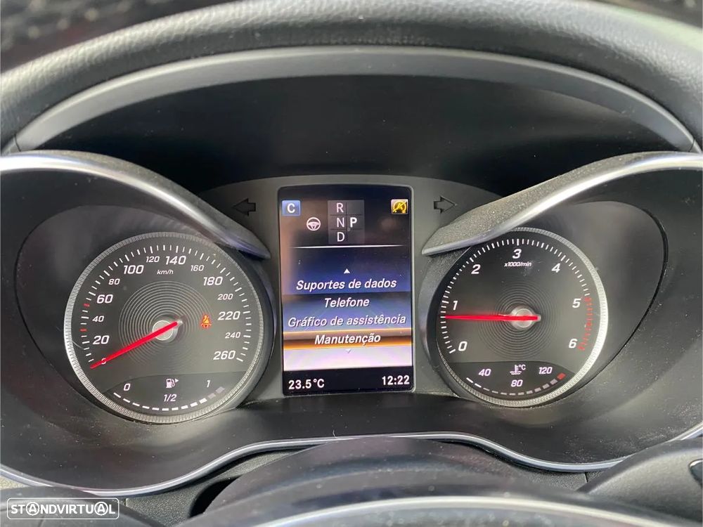 Mercedes-Benz GLC 250 d Coupe 4Matic 9G-TRONIC AMG Line - 57