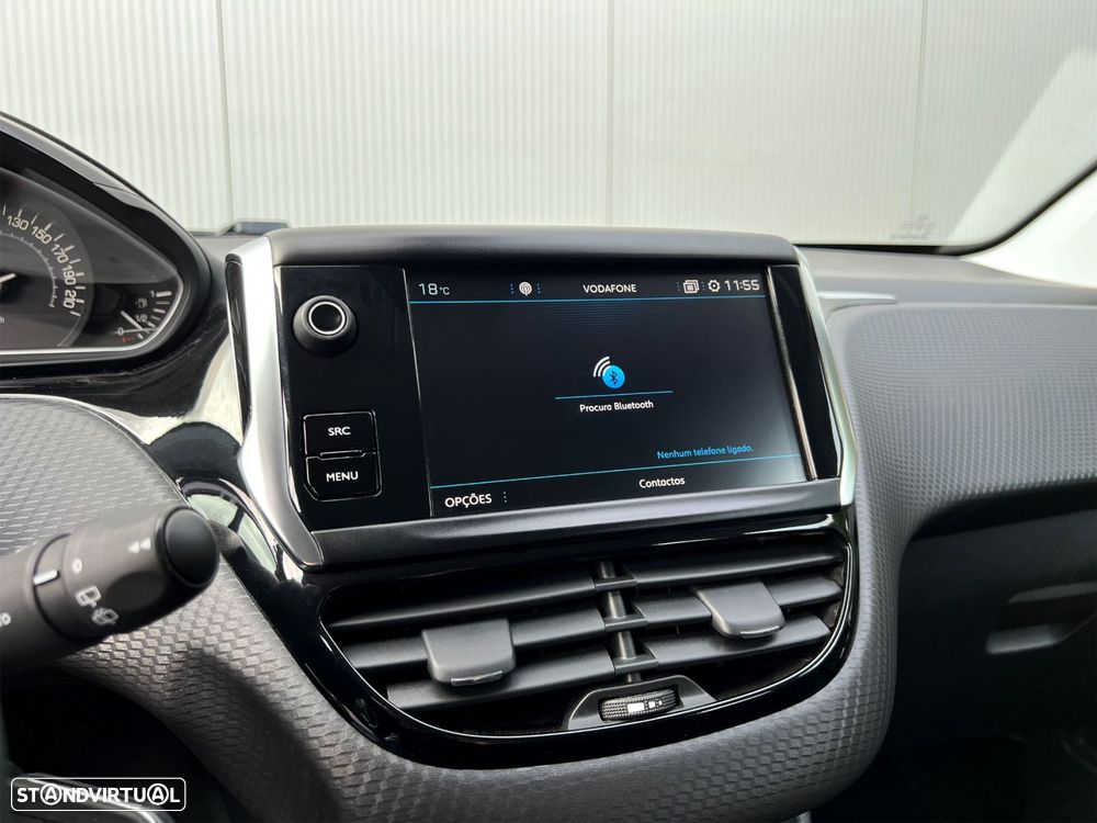 Peugeot 2008 1.5 BlueHDi Style - 26