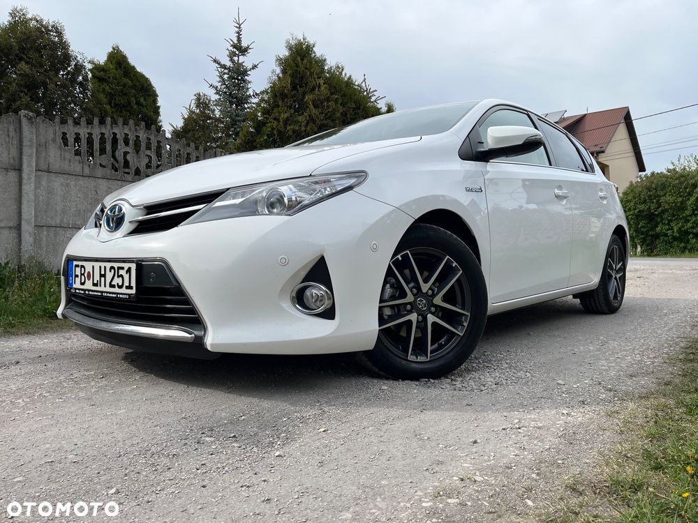 Toyota Auris 1.8 VVT-i Automatik START Edition - 1