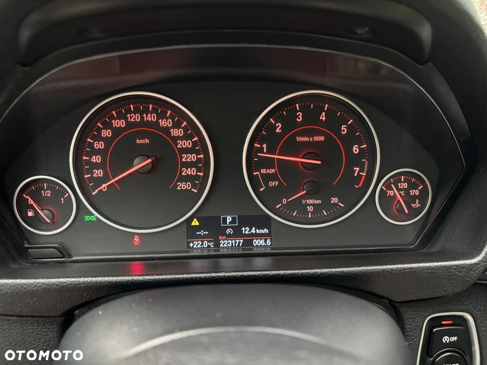 BMW Seria 3 320i xDrive Edition Luxury Line Purity - 9