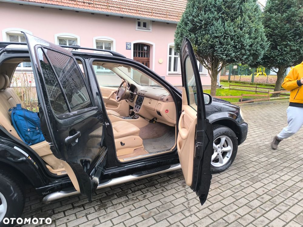 Mercedes-Benz ML - 20