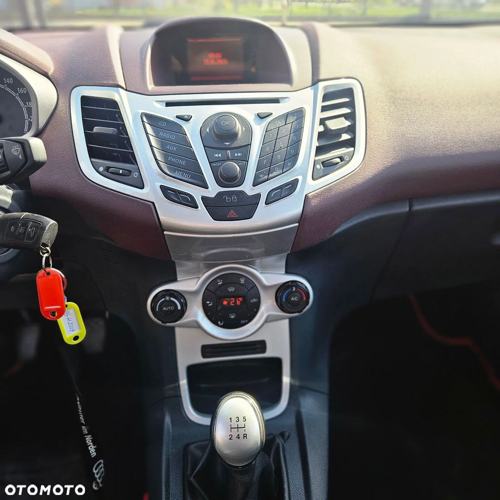 Ford Fiesta 1.25 Titanium - 15