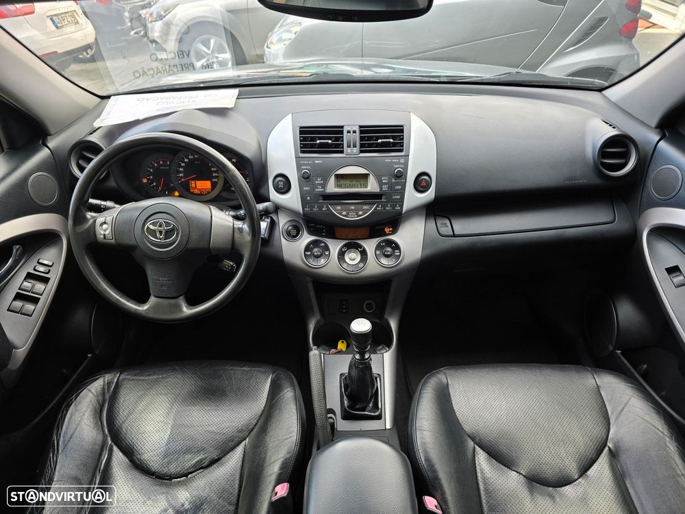 Toyota RAV4 2.2 D-4D X - 6
