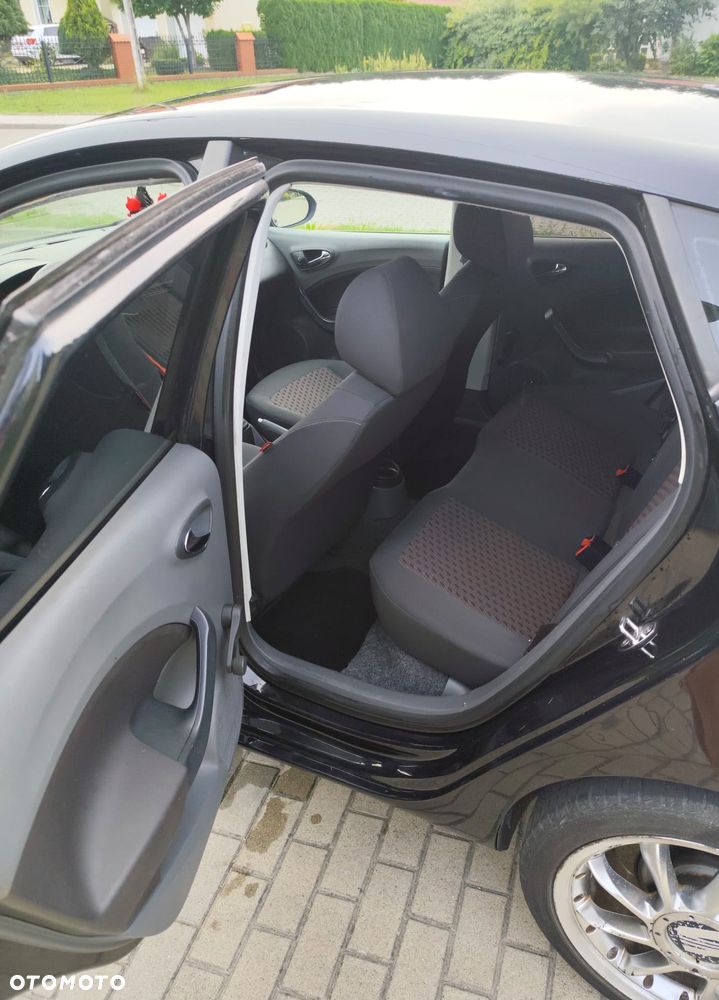 Seat Ibiza 1.6 16V Reference - 8