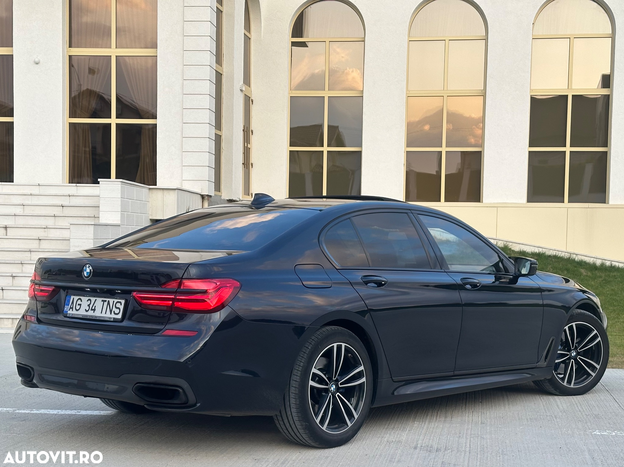 BMW Seria 7 740d xDrive - 5