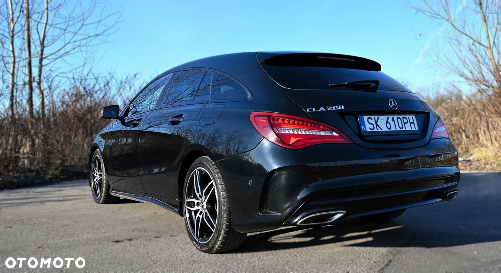 Mercedes-Benz CLA 200 7G-DCT AMG Line - 4
