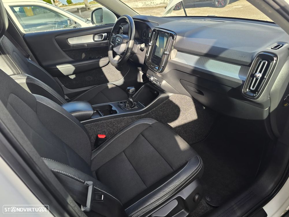 Volvo XC 40 2.0 D3 Momentum Plus - 14