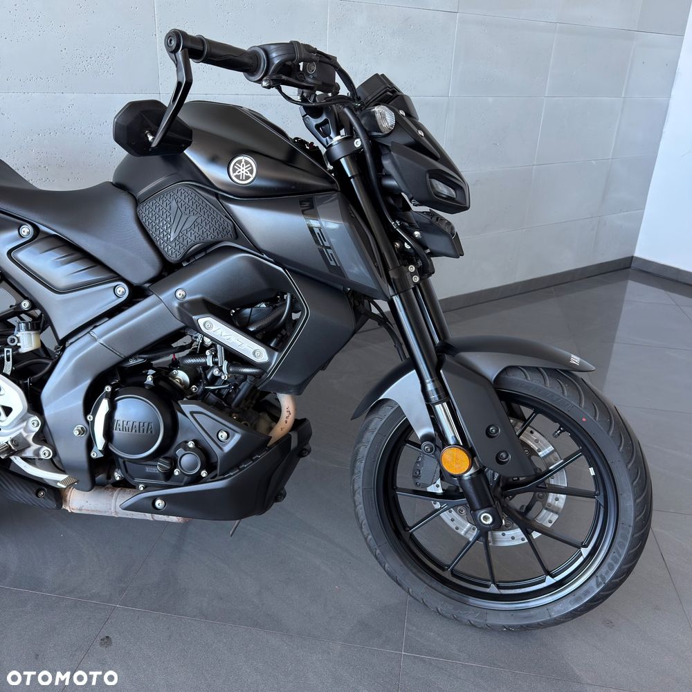 Yamaha MT - 5