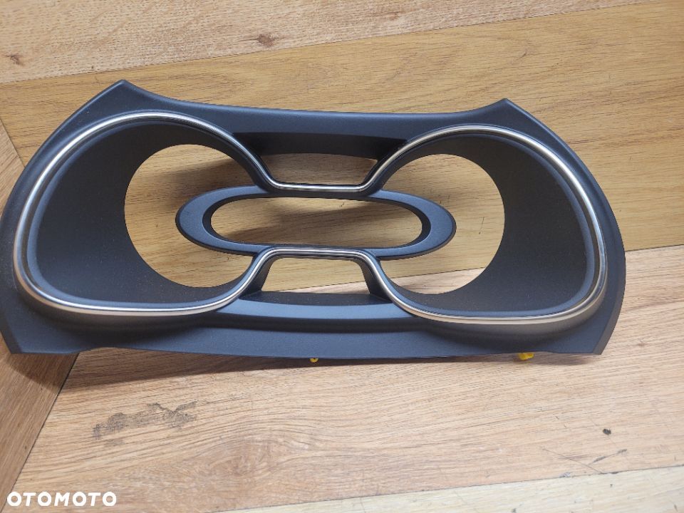 ramka licznika renault captur I lift - 1