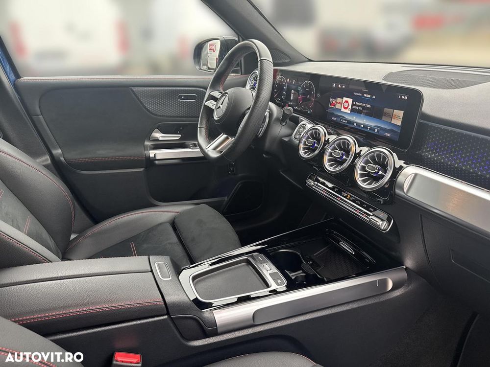 Mercedes-Benz GLB - 12