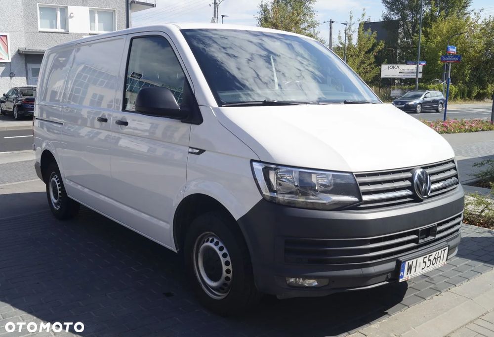 Volkswagen Transporter - 1