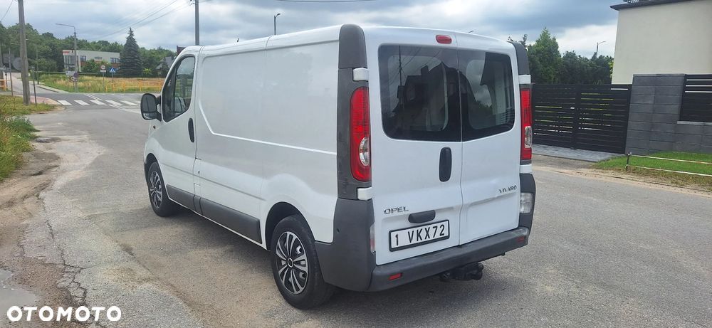 Opel Vivaro - 10