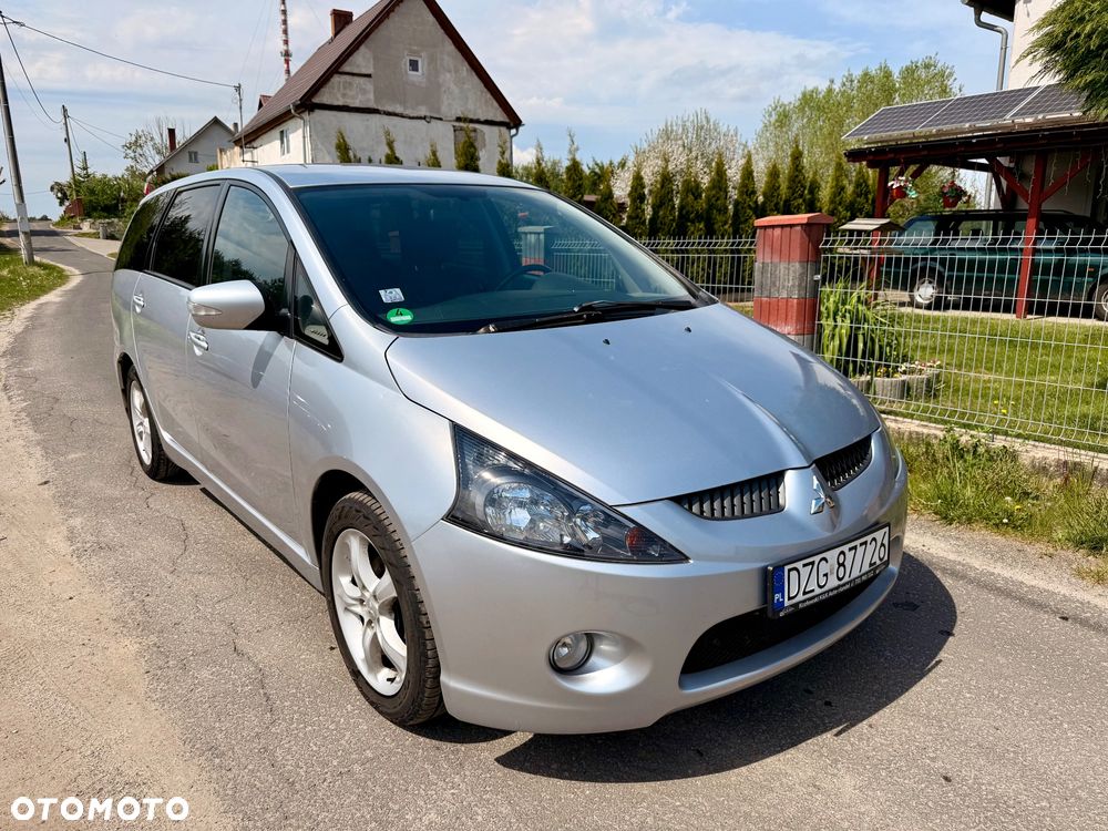 Mitsubishi Grandis 2.0 DI-D 7-Sitzer Intense - 2