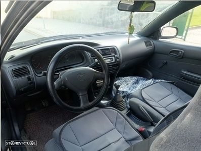 Toyota Corolla - 8