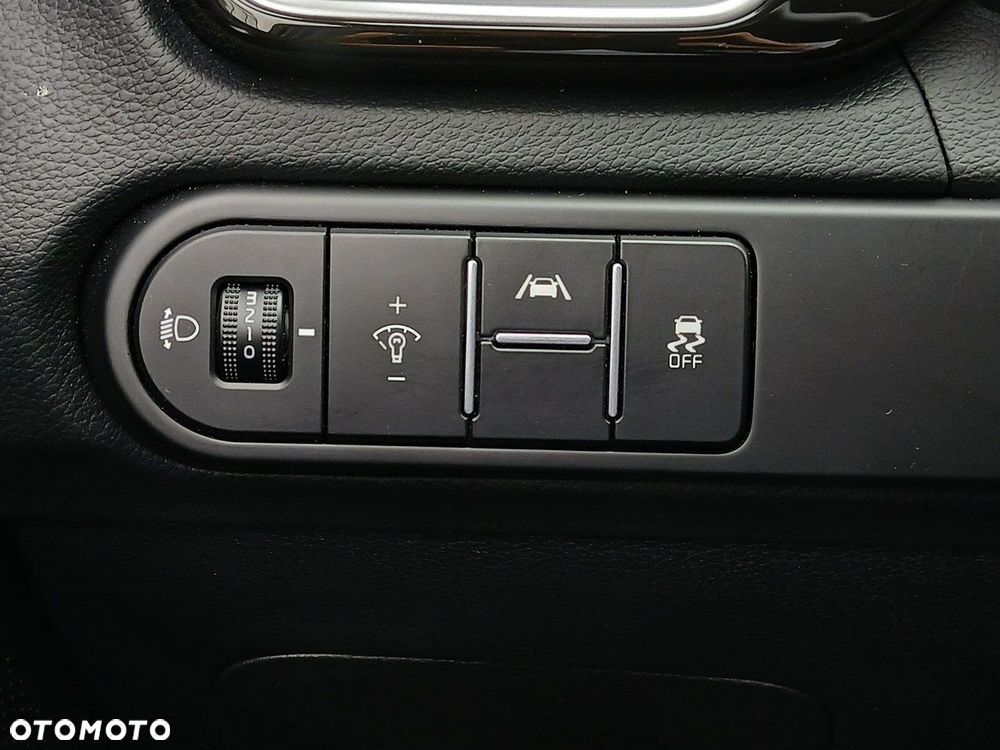 Kia Ceed - 35