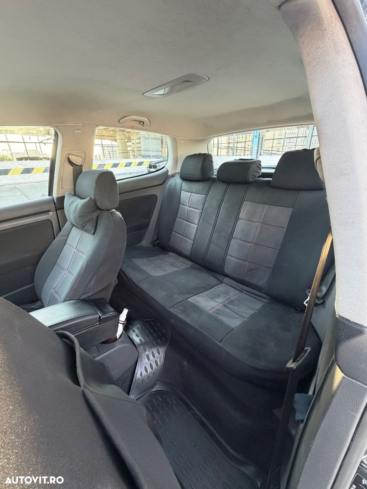 Volkswagen Golf 1.6 Comfortline - 11