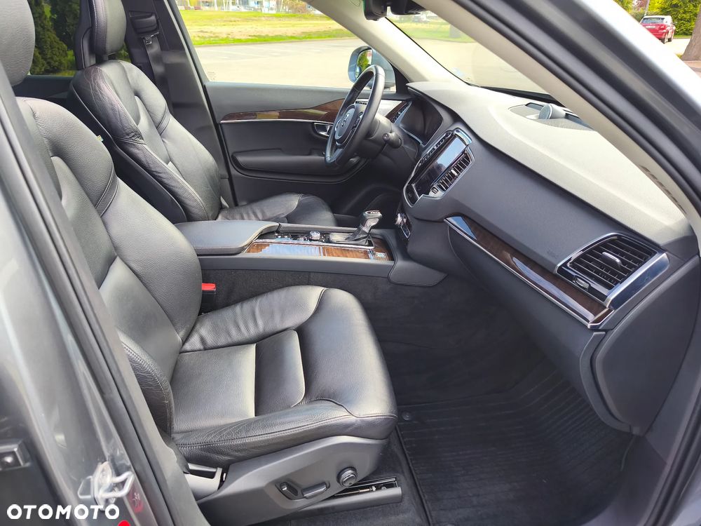 Volvo XC 90 T6 AWD Momentum 7os - 19
