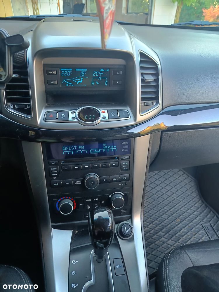 Chevrolet Captiva 2.2 d LTZ - 3
