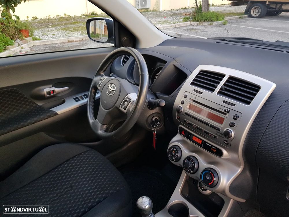 Toyota Urban Cruiser 1.33 VVT-i Sol - 47