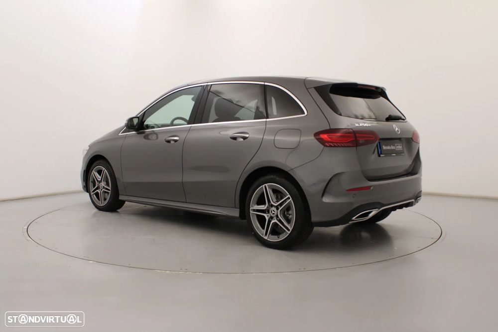 Mercedes-Benz B 250 e AMG Line - 10