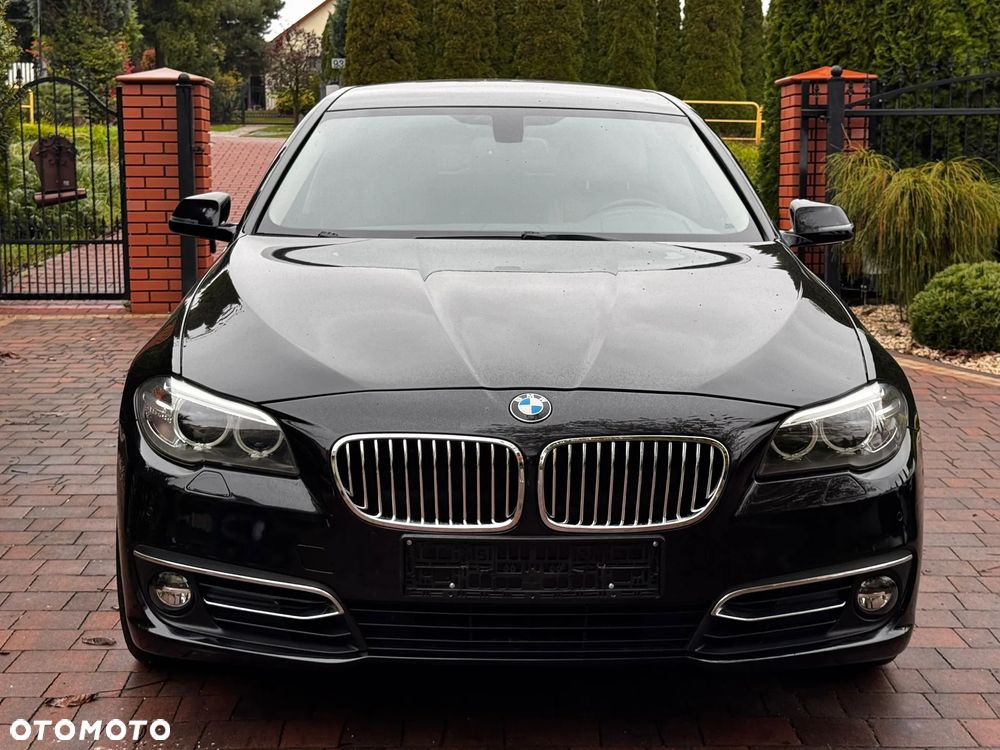BMW Seria 5 530d Touring Luxury Line - 13