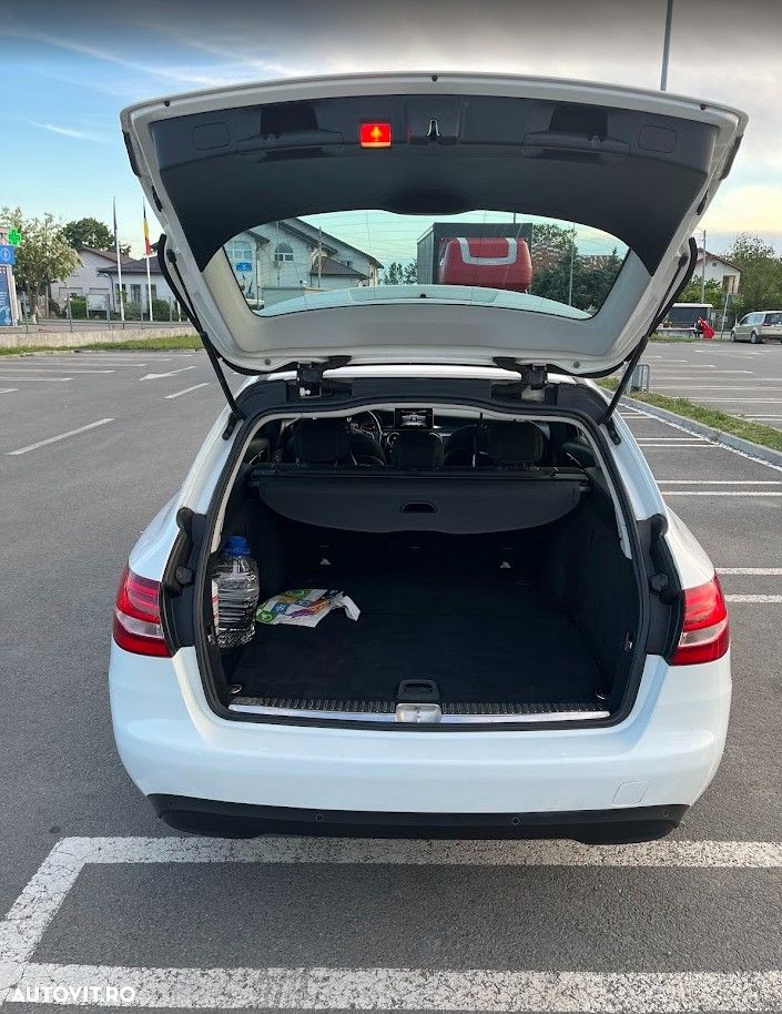 Mercedes-Benz C - 7