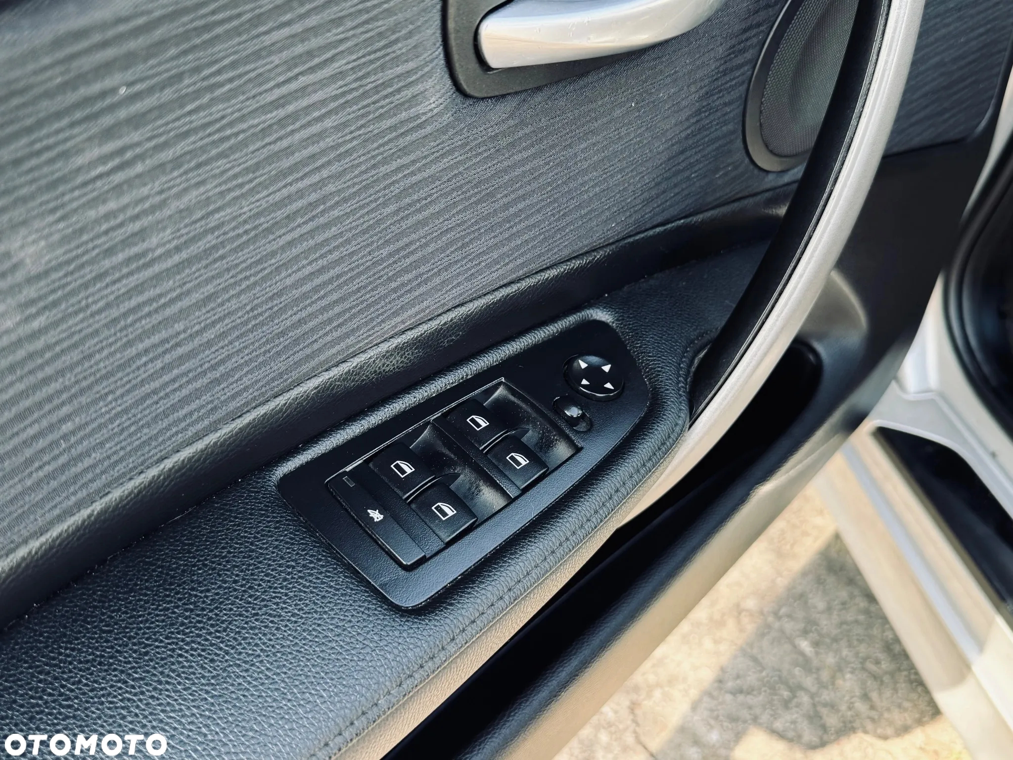 BMW Seria 1 116i - 16