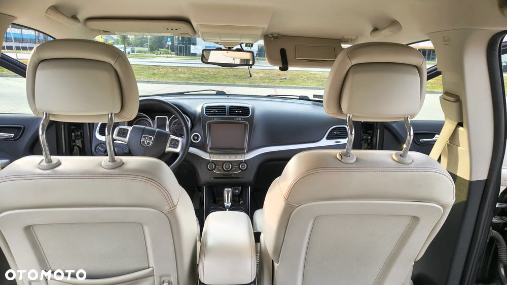 Dodge Journey 2.7 V6 R/T - 9