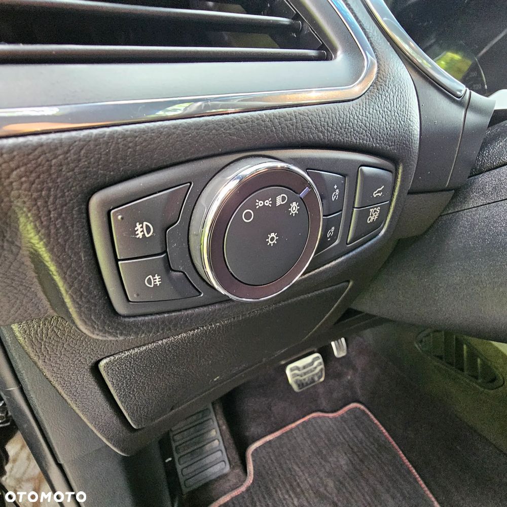 Ford Edge 2.0 EcoBlue Twin-Turbo 4WD ST-Line - 16