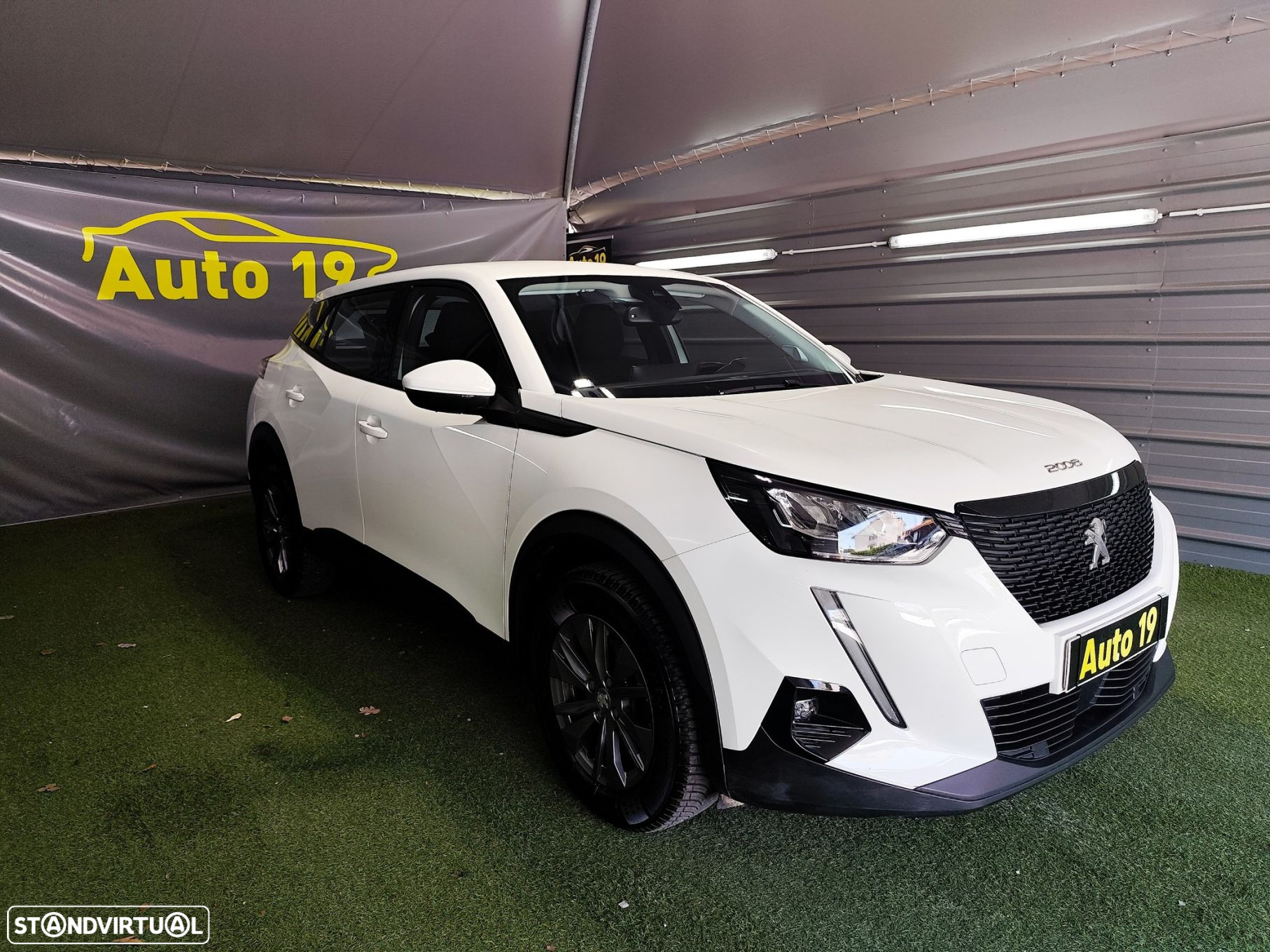 Peugeot 2008 1.2 PureTech Active Pack - 3